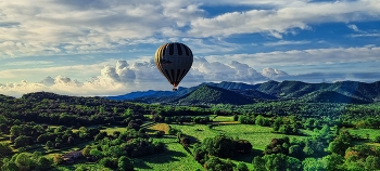 &nbsp; / Santa Pau - vol amb globus - La Garrotxa