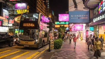 &nbsp; / ***