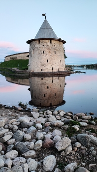 Плоская башня / Псковский Кремль