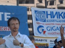 &quot;Gigabyte&quot; в Брянске. Ведущий-Андрей.... / Август 2007 года. акция &quot;Собери компьютер&quot; в Брянске.