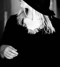 &nbsp; / портрет руки