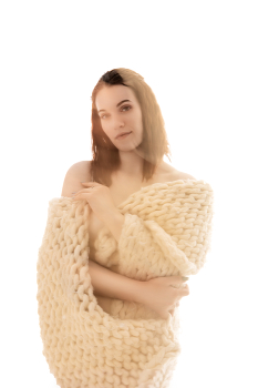  / ***