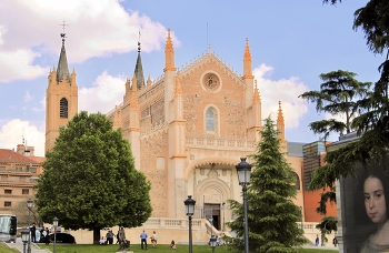 Мадрид. У музея Прадо. / ***