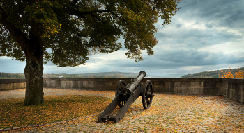 Остатки из арсенала / смотровая площадка замка Хеленштайн