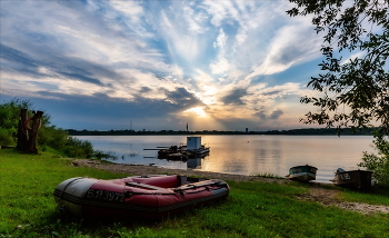 ДОМ РЫБАКА / ***