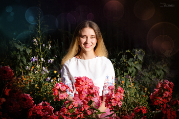 Девушка в цветах / ***