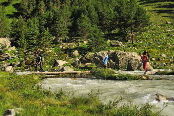 Переправа / Кавказ, альплагерь Узункол, долина Мырды