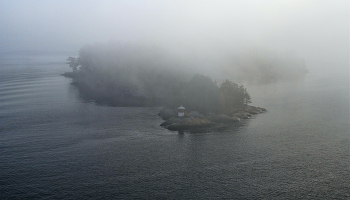 В осеннем тумане плывут острова... / Балтика. Шведские шхеры.