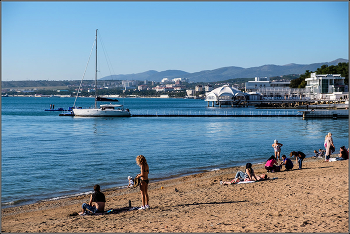 Геленджик в октябре. / Геленджик. Набережная. Октябрь.