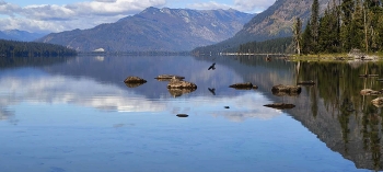 Горное озеро / ***