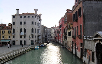 По каналу Венеции / По каналу Венеции