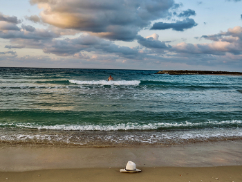 О, море, море... / Причём здесь шляпа? :)