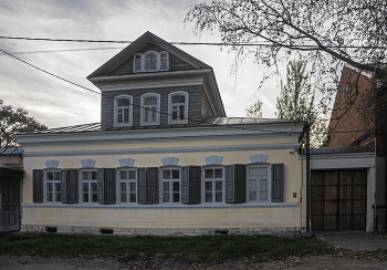 Дом с мезонином / ***