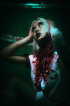 Bloody Nurse / Happy Halloween