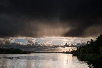 &nbsp; / На реке.