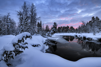Тихий омут... / Тихий омут...

Кольский п-ов , февраль 2025
В середине ноября снова поеду в эти места. 2 места свободно. Можете присоединиться. Кандалакша, Кировск, Верхнетуломский

Следующей осенью на Ладожском озере будем ловить свет в Питкяранте. Собирайтесь :)
Напомню, что в 26-м на озеро Джека Лондона поеду весной на цветение Рододендрона, в конце июня. Группа набирается. Скоро настанет пора покупки авиабилетов. Пишите, звоните....
И, традиционно, осень на Джеке. Набор группы в самом разгаре
В 27-м году следующая поездка в Архангельскую область на золотую осень в клнце сентября. Программу буду увеличивать до двух недель. Т.к. очень много передвижений, просто не успеваем впитать в себя душевность этих мест. А очень хочется просто побродить и напиться вдоволь...

Следующая моя поездка в Момский НацПарк запланирована на конец августа 28-го года.
Пока готовлюсь к очередным путешествиям...На НГ в Ворзогоры могу взять ещё одного человека. Можно поехать в Кимжу в начале февраля. Анонсы на сайте phototourtravel.ru
