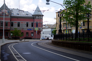 Яузский бульвар / Яузский бульвар в Москве. Май 2024.