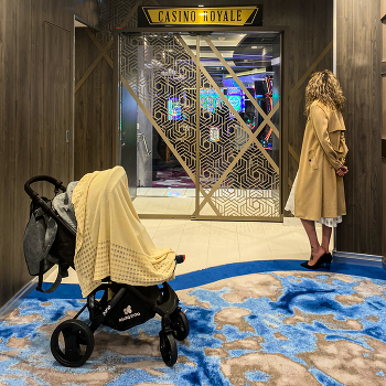 Папа может все, что угодно / ***