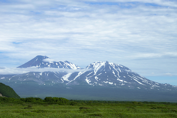 Авачинская и Козельская сопки / ***