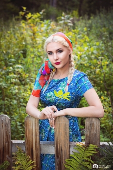 Девушка за околицей / ***