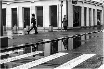 ..... Городской дождь .... / уличный кадр