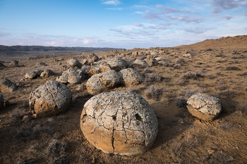 &quot;Долина шаров&quot; / Казахстан, Мангистау. Урочище Торыш.
Актуальную информацию о своих фототурах теперь я публикую здесь https://t.me/arskashkarov