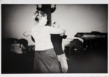 Питер в лите. Танцы на Биржевой площади / Не слишком лютый просрок, всего лишь лет 20