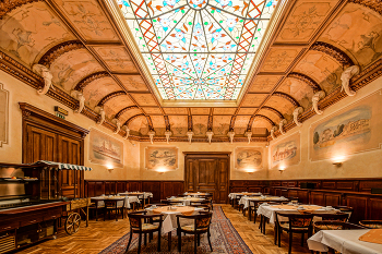 &nbsp; / historischer Speisesaal