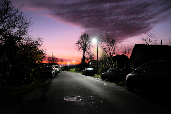 Навстречу закату 6 / Вся серия снята в одном из окраинных районов Витебска. До официальной границы города еще очень далеко.