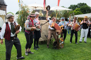 Наш, местный БоМонД / ***