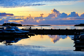 Октябрьское утро / Финский залив. Хельсинки, Вуосаари.