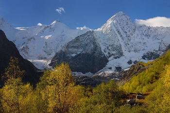 Осенний наряд / Верховья Чегема