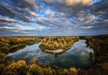 Осень, излучина, отражения. / ***