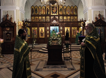 Монастырь. Праздничная служба. / Всенощное бдение.