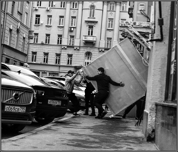 ..... Весело и дружно .... / уличный сюжет