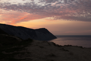 Забрезжил рассвет / ***