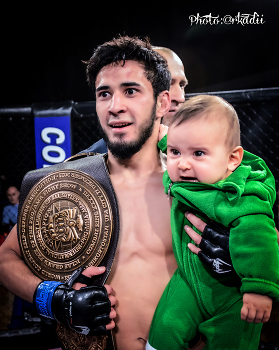 «Удачный момент» / Участник тематического конкурса 35AWARDS: Удачный момент. По результатам основного голосования работа вошла в TOP 26% лучших фотографий конкурса