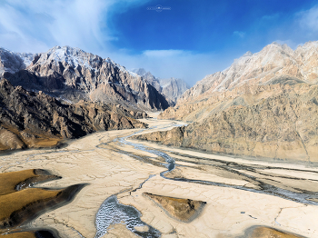 Пересохшее озеро / Тянь-Шань около китайской границы, периодически пересыхающее озеро Кёль-Суу.