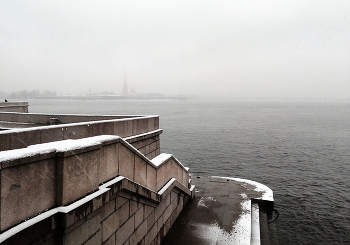 Гранитный барин Петербург / Нева