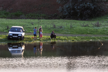 С отцом на рыбалке / ***