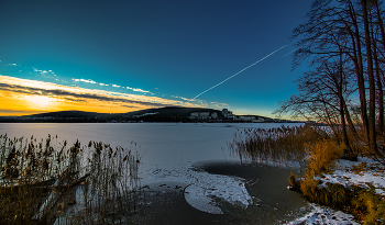 Вечер на озере / Уральская природа