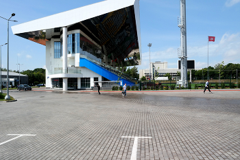 Стадион Москвич / Стадион Москвич в Москве. Июнь 2024.