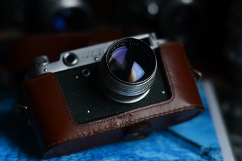 Эпоха мануала / Если кто помнит Юпитер-3 со светосилой 1.5 со сферическими искажения и низким количеством линий на миллиметр, идеальный вариант для женского портрета.