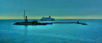 Осенним вечером / о.Harmaja – остров и маяк за пределами Хельсинки, к югу от морской крепости Суоменлинна (Свеаборг).

https://photocentra.ru/work/1021818