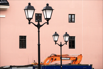 старый знакомый / ***