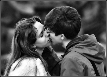 ..... Это светлое чувство любовь !.... / уличный сюжет