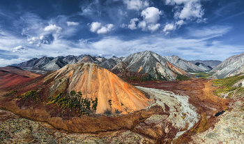 Солнечная осень / Солнечная осень....

Якутия 2025
Расписание туров
- 30 декабря - 8 января 2026 Новый год в Ворзогорах - МЕСТ НЕТ
- 24 января - 1 февраля 2026 Архангельская область. Ворзогоры, Кимжа, Пинега и т.д. - места есть
- 14 - 22 Февраля 2026 За Сиянием на Кольский - МЕСТ НЕТ
- 19 августа - 10 сентября 2028 Осеннее путешествие к хребту Улахан-Чистай. Якутия - места есть

Следующая моя поездка в Момский НацПарк запланирована на конец августа 28-го года.
Напомню, что в 26-м на озеро Джека Лондона поеду весной на цветение Рододендрона, в конце июня. Группа набирается. Скоро настанет пора покупки авиабилетов. Пишите, звоните....
И, традиционно, осень на Джеке. Набор группы в самом разгаре
В 27-м году следующая поездка в Архангельскую область на золотую осень в конце сентября. Программу буду увеличивать до двух недель. Т.к. очень много передвижений, просто не успеваем впитать в себя душевность этих мест.

Анонсы на сайте phototourtravel.ru
Подписывайтесь в MAX