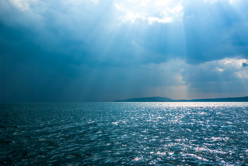 Чёрное море перед бурей. / ***