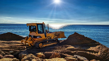 &nbsp; / Altafulla - arreglant la platja - Tarragonès