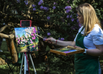 На пленэре / Сиреневый сад